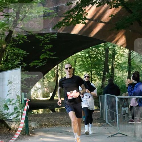 28.09.2025 - 33. Volkslauf durch das schöne Alstertal Fabian Wolf http://msf.ph/oto/8977851 28.09.2025 11:46:36 Laufen 24, 3901 meine-sportfotos.de