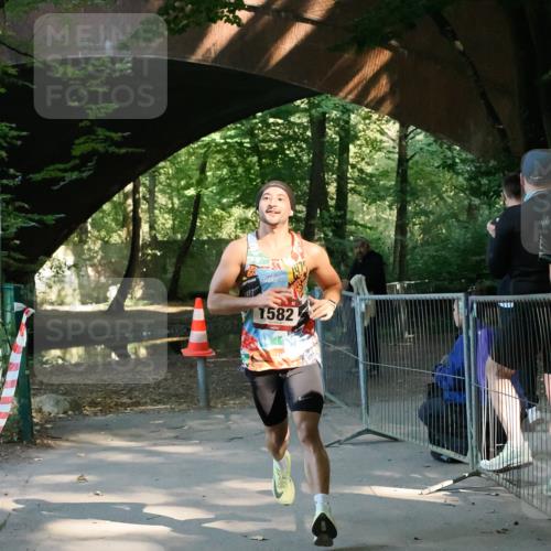 28.09.2025 - 33. Volkslauf durch das schöne Alstertal Fabian Wolf http://msf.ph/oto/8977860 28.09.2025 11:47:22 Laufen 1912, 1582, 1979 meine-sportfotos.de