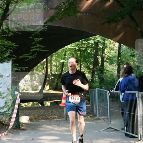 28.09.2025 - 33. Volkslauf durch das schöne Alstertal Fabian Wolf http://msf.ph/oto/8977890 28.09.2025 11:50:15 Laufen 1614 meine-sportfotos.de