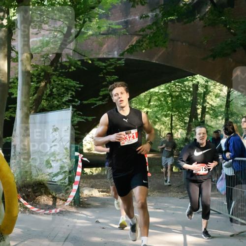 28.09.2025 - 33. Volkslauf durch das schöne Alstertal Fabian Wolf http://msf.ph/oto/8977916 28.09.2025 11:52:46 Laufen 321, 1648, 15 meine-sportfotos.de