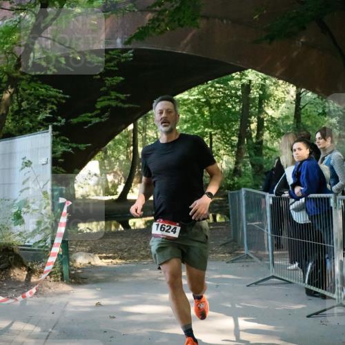 28.09.2025 - 33. Volkslauf durch das schöne Alstertal Fabian Wolf http://msf.ph/oto/8977924 28.09.2025 11:53:23 Laufen 1624 meine-sportfotos.de
