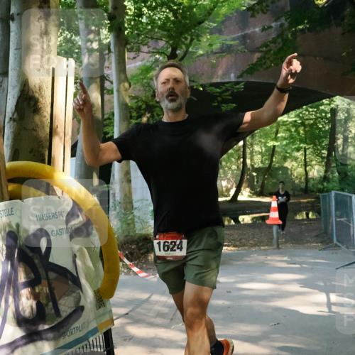 28.09.2025 - 33. Volkslauf durch das schöne Alstertal Fabian Wolf http://msf.ph/oto/8977926 28.09.2025 11:53:24 Laufen 1624 meine-sportfotos.de