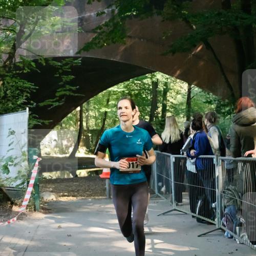28.09.2025 - 33. Volkslauf durch das schöne Alstertal Fabian Wolf http://msf.ph/oto/8977937 28.09.2025 11:54:24 Laufen 017 meine-sportfotos.de