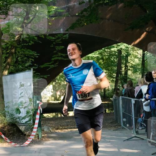 28.09.2025 - 33. Volkslauf durch das schöne Alstertal Fabian Wolf http://msf.ph/oto/8977983 28.09.2025 11:56:24 Laufen 1587 meine-sportfotos.de
