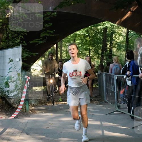 28.09.2025 - 33. Volkslauf durch das schöne Alstertal Fabian Wolf http://msf.ph/oto/8977994 28.09.2025 11:57:11 Laufen 2405 meine-sportfotos.de