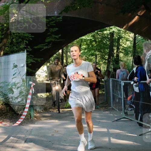 28.09.2025 - 33. Volkslauf durch das schöne Alstertal Fabian Wolf http://msf.ph/oto/8977995 28.09.2025 11:57:11 Laufen 24 meine-sportfotos.de