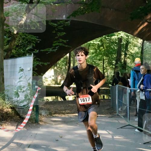 28.09.2025 - 33. Volkslauf durch das schöne Alstertal Fabian Wolf http://msf.ph/oto/8978007 28.09.2025 11:58:27 Laufen 1617 meine-sportfotos.de