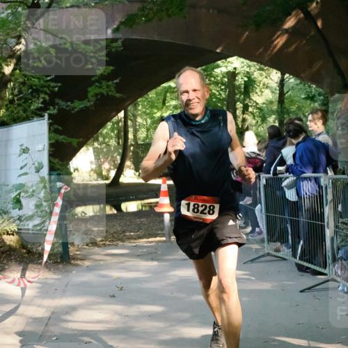 28.09.2025 - 33. Volkslauf durch das schöne Alstertal Fabian Wolf http://msf.ph/oto/8978030 28.09.2025 11:59:54 Laufen 1828 meine-sportfotos.de