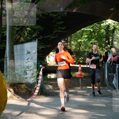 28.09.2025 - 33. Volkslauf durch das schöne Alstertal Fabian Wolf http://msf.ph/oto/8978059 28.09.2025 12:03:13 Laufen 1060, 1032 meine-sportfotos.de