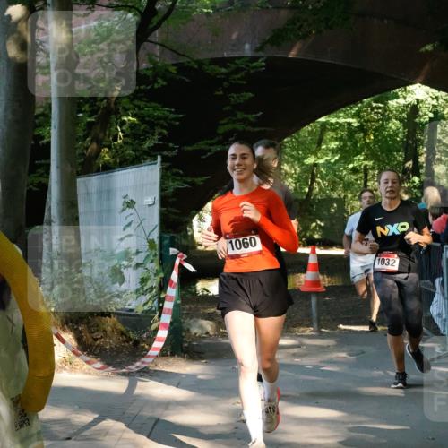 28.09.2025 - 33. Volkslauf durch das schöne Alstertal Fabian Wolf http://msf.ph/oto/8978060 28.09.2025 12:03:13 Laufen 1060, 1032 meine-sportfotos.de