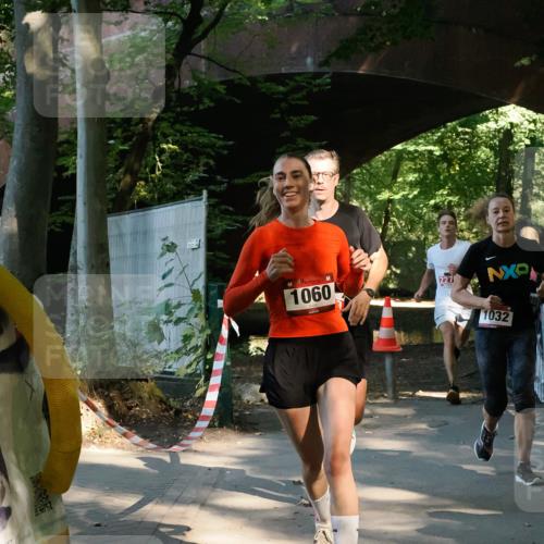 28.09.2025 - 33. Volkslauf durch das schöne Alstertal Fabian Wolf http://msf.ph/oto/8978062 28.09.2025 12:03:14 Laufen 1060, 227, 1032 meine-sportfotos.de