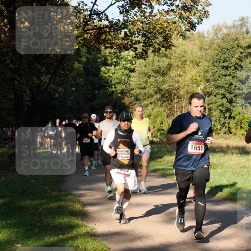 28.09.2025 - 33. Volkslauf durch das schöne Alstertal Fabian Wolf http://msf.ph/oto/8978147 28.09.2025 10:04:30 Laufen 1618, 1653, 1651, 1532 meine-sportfotos.de