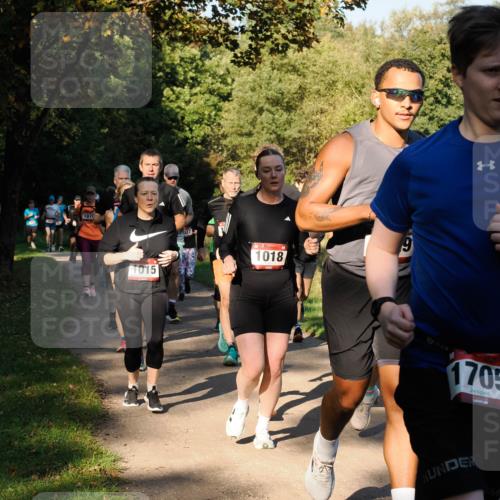 28.09.2025 - 33. Volkslauf durch das schöne Alstertal Fabian Wolf http://msf.ph/oto/8978199 28.09.2025 10:04:58 Laufen 1070, 1015, 1018, 1705 meine-sportfotos.de