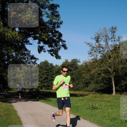 28.09.2025 - 33. Volkslauf durch das schöne Alstertal Fabian Wolf http://msf.ph/oto/8978491 28.09.2025 10:23:26 Laufen 2016, 2506 meine-sportfotos.de