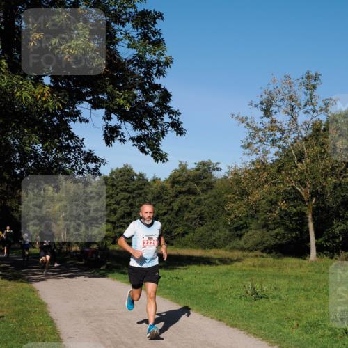 28.09.2025 - 33. Volkslauf durch das schöne Alstertal Fabian Wolf http://msf.ph/oto/8978495 28.09.2025 10:23:29 Laufen 2229 meine-sportfotos.de