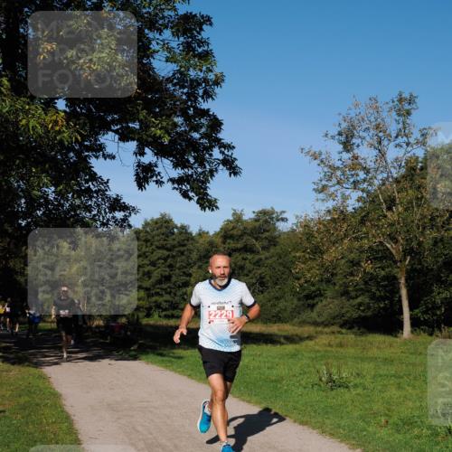 28.09.2025 - 33. Volkslauf durch das schöne Alstertal Fabian Wolf http://msf.ph/oto/8978498 28.09.2025 10:23:29 Laufen 2229 meine-sportfotos.de