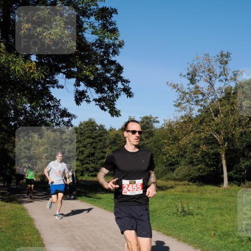 28.09.2025 - 33. Volkslauf durch das schöne Alstertal Fabian Wolf http://msf.ph/oto/8978505 28.09.2025 10:23:33 Laufen 2479, 2455 meine-sportfotos.de