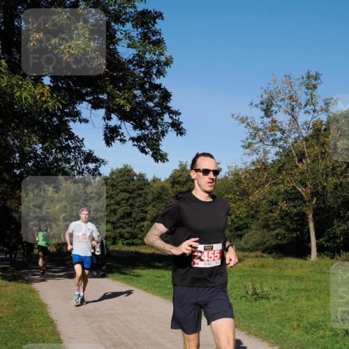 28.09.2025 - 33. Volkslauf durch das schöne Alstertal Fabian Wolf http://msf.ph/oto/8978506 28.09.2025 10:23:33 Laufen  meine-sportfotos.de