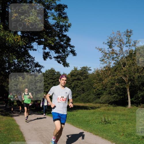 28.09.2025 - 33. Volkslauf durch das schöne Alstertal Fabian Wolf http://msf.ph/oto/8978511 28.09.2025 10:23:34 Laufen 2479 meine-sportfotos.de