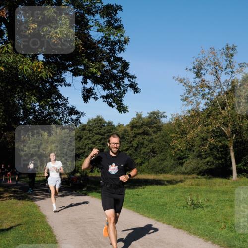 28.09.2025 - 33. Volkslauf durch das schöne Alstertal Fabian Wolf http://msf.ph/oto/8978539 28.09.2025 10:23:51 Laufen  meine-sportfotos.de