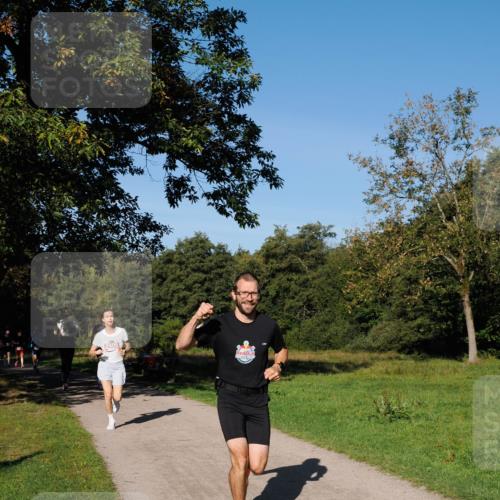 28.09.2025 - 33. Volkslauf durch das schöne Alstertal Fabian Wolf http://msf.ph/oto/8978540 28.09.2025 10:23:51 Laufen 2405 meine-sportfotos.de