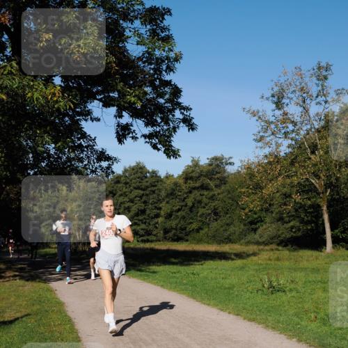 28.09.2025 - 33. Volkslauf durch das schöne Alstertal Fabian Wolf http://msf.ph/oto/8978546 28.09.2025 10:23:52 Laufen 240 meine-sportfotos.de