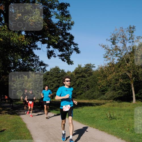 28.09.2025 - 33. Volkslauf durch das schöne Alstertal Fabian Wolf http://msf.ph/oto/8978558 28.09.2025 10:23:58 Laufen  meine-sportfotos.de