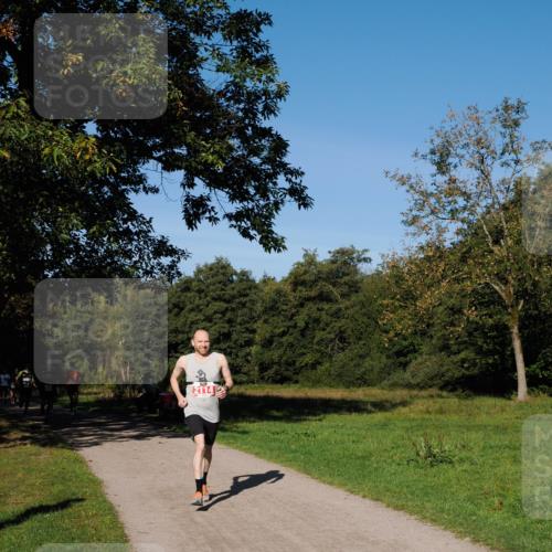 28.09.2025 - 33. Volkslauf durch das schöne Alstertal Fabian Wolf http://msf.ph/oto/8978573 28.09.2025 10:24:03 Laufen 2114 meine-sportfotos.de