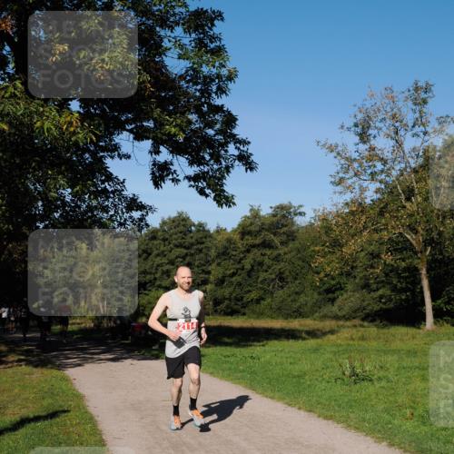28.09.2025 - 33. Volkslauf durch das schöne Alstertal Fabian Wolf http://msf.ph/oto/8978576 28.09.2025 10:24:03 Laufen 2114 meine-sportfotos.de