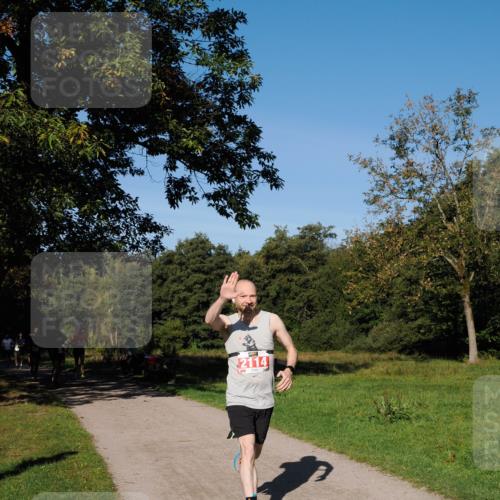 28.09.2025 - 33. Volkslauf durch das schöne Alstertal Fabian Wolf http://msf.ph/oto/8978581 28.09.2025 10:24:04 Laufen 2114 meine-sportfotos.de