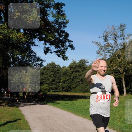 28.09.2025 - 33. Volkslauf durch das schöne Alstertal Fabian Wolf http://msf.ph/oto/8978587 28.09.2025 10:24:04 Laufen 2114, 1 meine-sportfotos.de