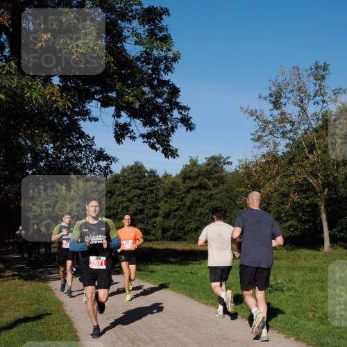 28.09.2025 - 33. Volkslauf durch das schöne Alstertal Fabian Wolf http://msf.ph/oto/8978588 28.09.2025 10:24:08 Laufen 2071, 2406 meine-sportfotos.de