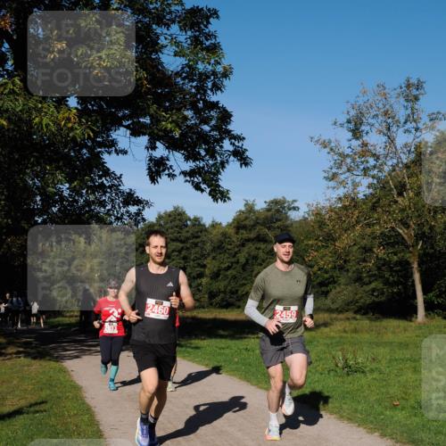 28.09.2025 - 33. Volkslauf durch das schöne Alstertal Fabian Wolf http://msf.ph/oto/8978638 28.09.2025 10:24:19 Laufen 633, 2460, 2459 meine-sportfotos.de