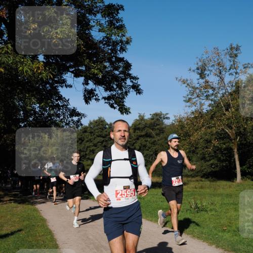 28.09.2025 - 33. Volkslauf durch das schöne Alstertal Fabian Wolf http://msf.ph/oto/8978655 28.09.2025 10:24:28 Laufen 2595, 2213 meine-sportfotos.de