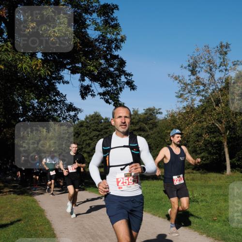 28.09.2025 - 33. Volkslauf durch das schöne Alstertal Fabian Wolf http://msf.ph/oto/8978656 28.09.2025 10:24:28 Laufen 259, 2213 meine-sportfotos.de