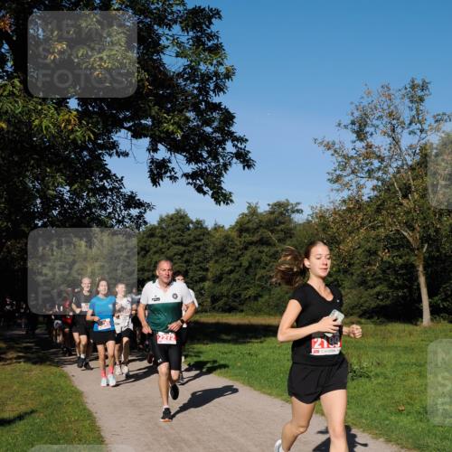 28.09.2025 - 33. Volkslauf durch das schöne Alstertal Fabian Wolf http://msf.ph/oto/8978680 28.09.2025 10:24:30 Laufen 2272, 2199 meine-sportfotos.de