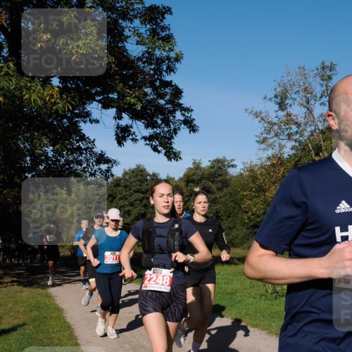 28.09.2025 - 33. Volkslauf durch das schöne Alstertal Fabian Wolf http://msf.ph/oto/8978708 28.09.2025 10:24:37 Laufen 2011, 2248 meine-sportfotos.de