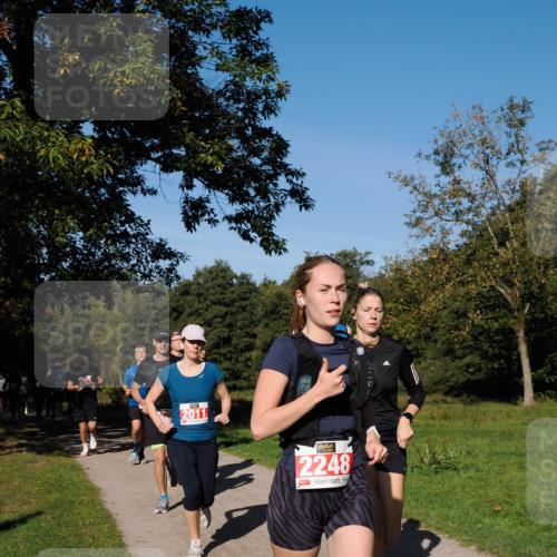 28.09.2025 - 33. Volkslauf durch das schöne Alstertal Fabian Wolf http://msf.ph/oto/8978711 28.09.2025 10:24:37 Laufen 2011, 2248 meine-sportfotos.de