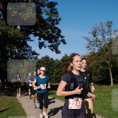 28.09.2025 - 33. Volkslauf durch das schöne Alstertal Fabian Wolf http://msf.ph/oto/8978712 28.09.2025 10:24:37 Laufen 2011, 2248 meine-sportfotos.de