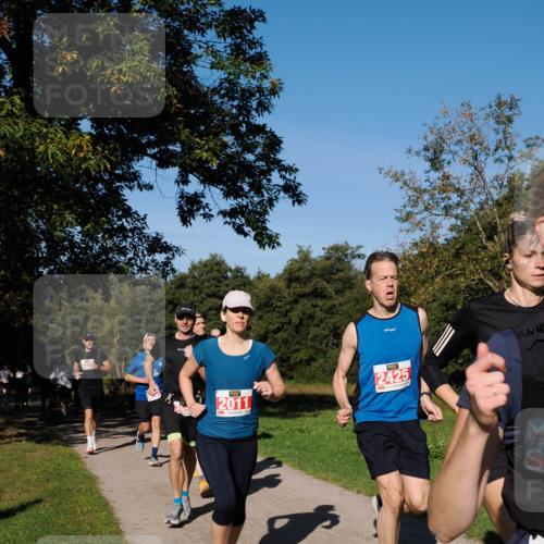 28.09.2025 - 33. Volkslauf durch das schöne Alstertal Fabian Wolf http://msf.ph/oto/8978716 28.09.2025 10:24:38 Laufen 227, 2011, 2425, 82 meine-sportfotos.de