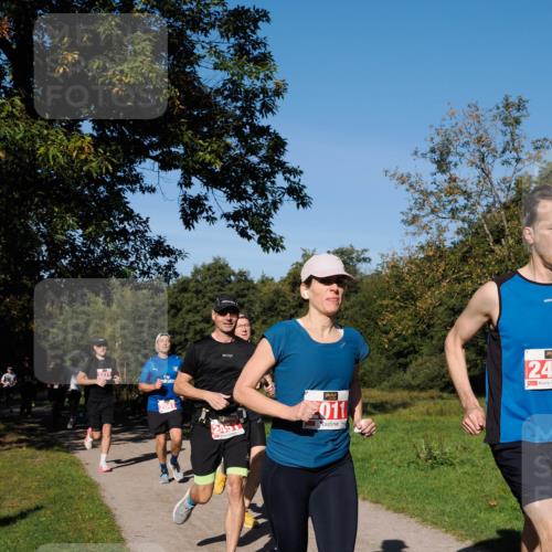 28.09.2025 - 33. Volkslauf durch das schöne Alstertal Fabian Wolf http://msf.ph/oto/8978721 28.09.2025 10:24:38 Laufen 011, 24 meine-sportfotos.de