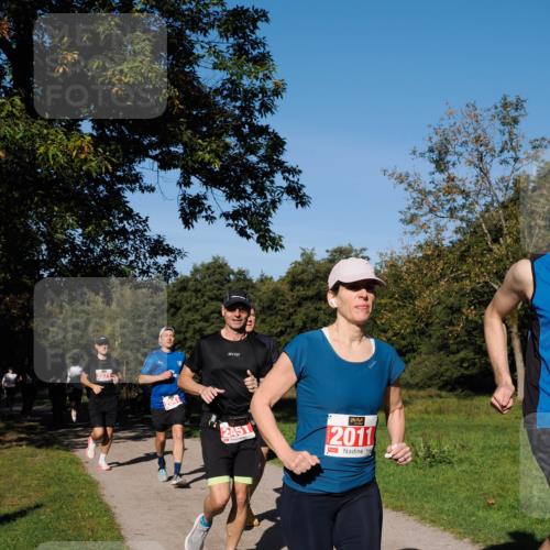 28.09.2025 - 33. Volkslauf durch das schöne Alstertal Fabian Wolf http://msf.ph/oto/8978722 28.09.2025 10:24:38 Laufen 2271, 2451, 2011 meine-sportfotos.de