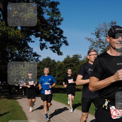 28.09.2025 - 33. Volkslauf durch das schöne Alstertal Fabian Wolf http://msf.ph/oto/8978733 28.09.2025 10:24:39 Laufen 2271, 2041, 2069 meine-sportfotos.de