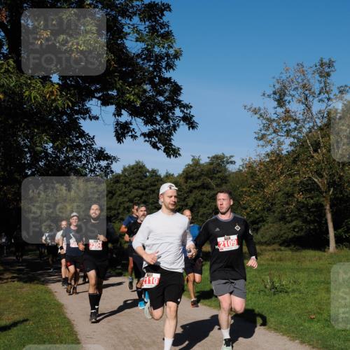 28.09.2025 - 33. Volkslauf durch das schöne Alstertal Fabian Wolf http://msf.ph/oto/8978750 28.09.2025 10:24:43 Laufen 2304, 2110, 2109 meine-sportfotos.de