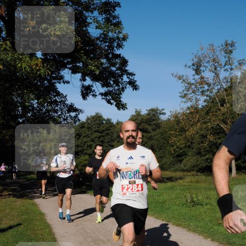 28.09.2025 - 33. Volkslauf durch das schöne Alstertal Fabian Wolf http://msf.ph/oto/8978766 28.09.2025 10:24:47 Laufen 2284 meine-sportfotos.de