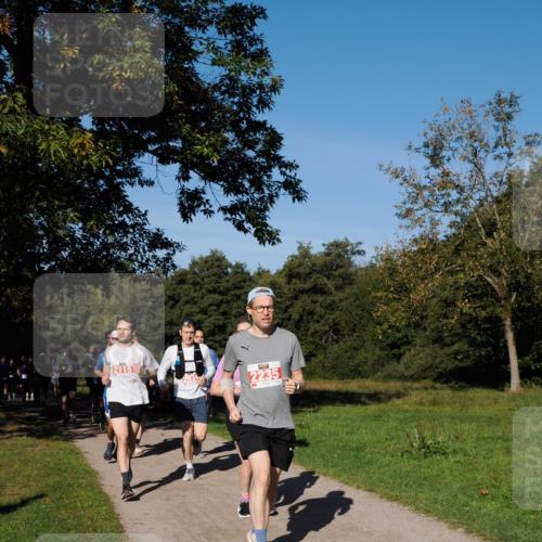 28.09.2025 - 33. Volkslauf durch das schöne Alstertal Fabian Wolf http://msf.ph/oto/8978793 28.09.2025 10:24:56 Laufen 2235 meine-sportfotos.de