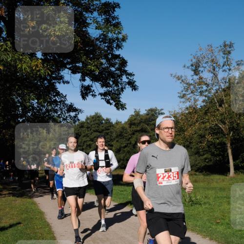 28.09.2025 - 33. Volkslauf durch das schöne Alstertal Fabian Wolf http://msf.ph/oto/8978800 28.09.2025 10:24:57 Laufen 2115, 203, 2235 meine-sportfotos.de