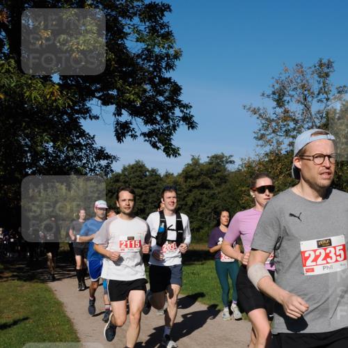 28.09.2025 - 33. Volkslauf durch das schöne Alstertal Fabian Wolf http://msf.ph/oto/8978804 28.09.2025 10:24:58 Laufen 2115, 2034, 2235 meine-sportfotos.de