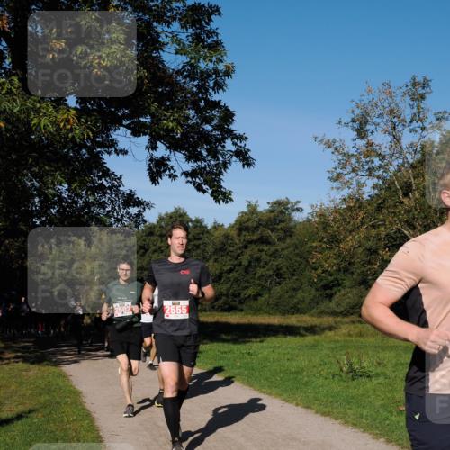 28.09.2025 - 33. Volkslauf durch das schöne Alstertal Fabian Wolf http://msf.ph/oto/8978825 28.09.2025 10:25:00 Laufen 2555 meine-sportfotos.de