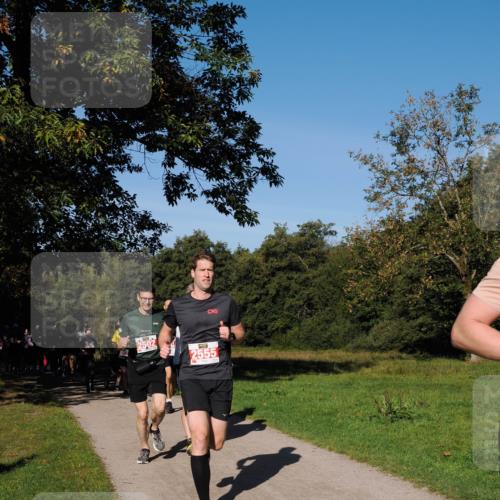28.09.2025 - 33. Volkslauf durch das schöne Alstertal Fabian Wolf http://msf.ph/oto/8978826 28.09.2025 10:25:00 Laufen 2555 meine-sportfotos.de